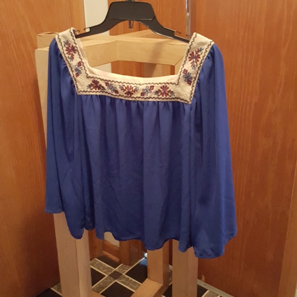 Women's Shirt